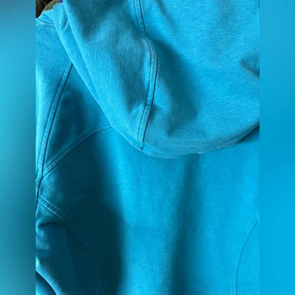 Lululemon Scuba Pullover
Heathered Blue Lagoon - Picture 9 of 11